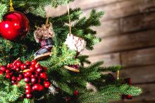 Los adornos que no pueden faltar en tu árbol de Navidad